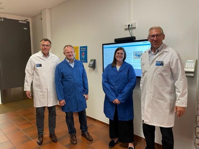 „Weltweit erste Zahlungsverkehrskarte aus Holz“