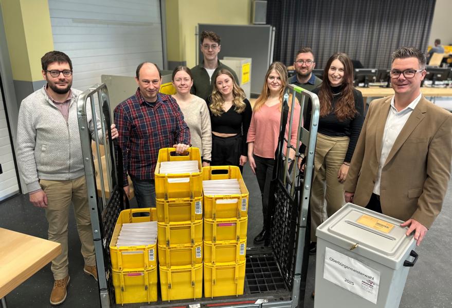 Briefwahlbüro arbeitet auf Hochtouren