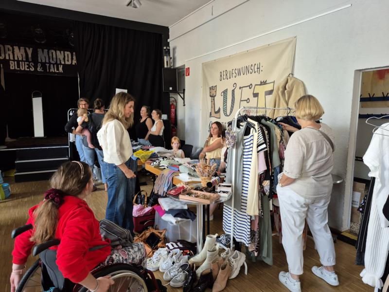 Bunte Klamottenbörse lockte viele Besucher ins Jugendkulturzentrum nach Lahnstein