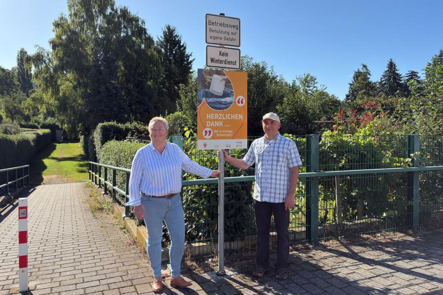 Schilder gegen das Vermüllen des Koblenzer Stadtgebietes