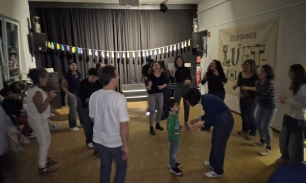 Rhythmus und Begegnung beim Salsa-Abend im Jugendkulturzentrum