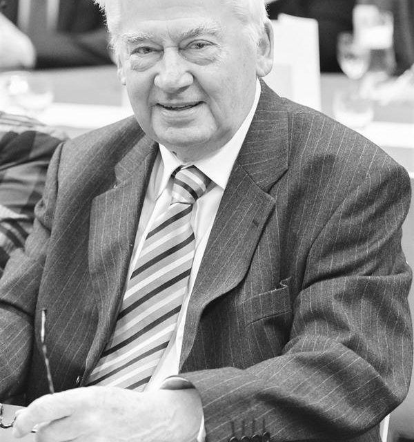 Stadt Neuwied trauert um Bürgermeister a.D. Rudolf Borgdorf