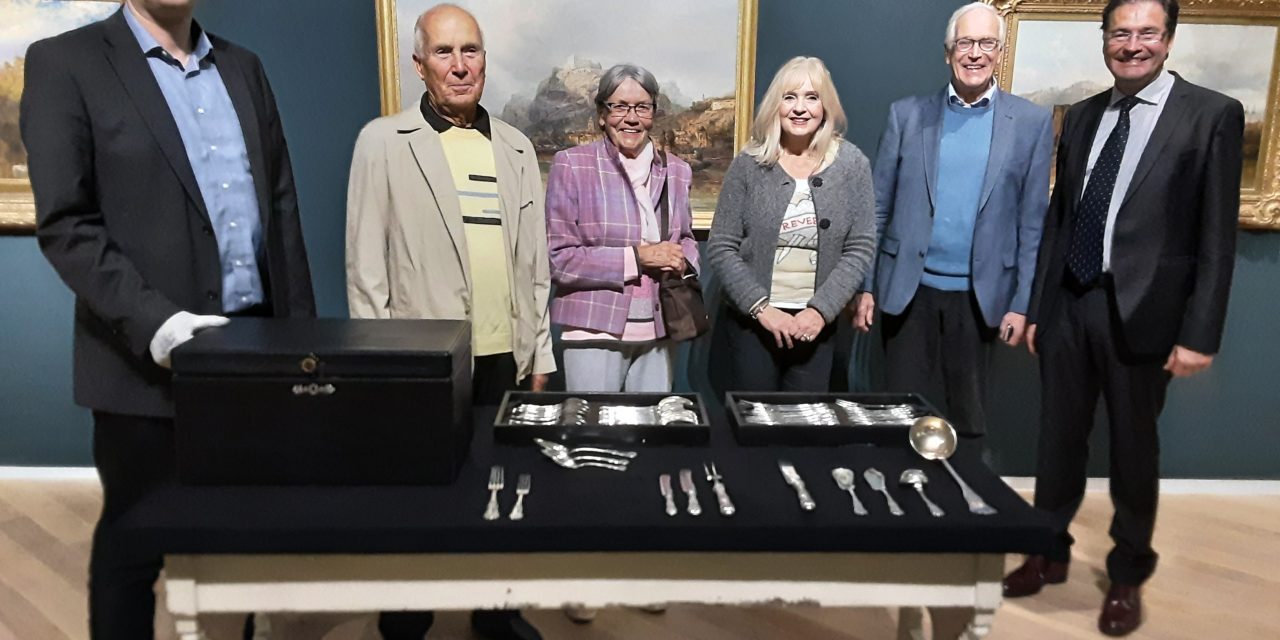 Schenkung des Tafelsilbers der Familie Seligmann an Mittelrhein-Museum