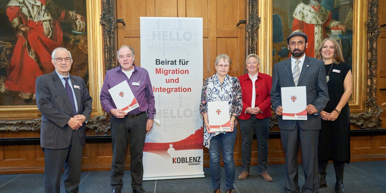 Überraschende Ehrung für drei Leuchttürme der Integrationsarbeit in Koblenz