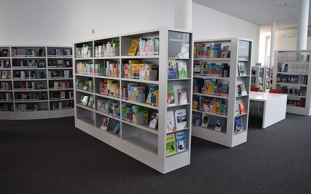 Stadtbibliothek Koblenz erleichtert die Nutzung für Flüchtlinge aus der Ukraine
