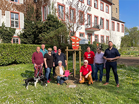 Baumspende des Carneval Comité Oberlahnstein am Lahnsteiner Martinsschloss