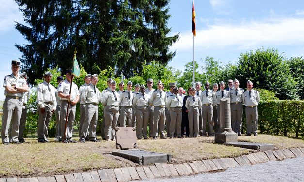 Französische Wehrdienstleistende reisen für Arbeitseinsatz nach Koblenz