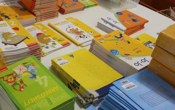 Rückgabe der Schulbücher aus der Schulbuchausleihe für Lahnsteiner Grundschulen