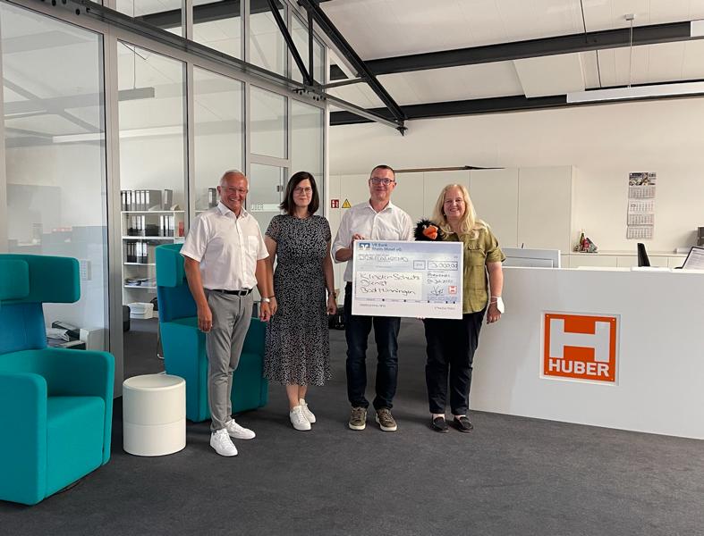Parkhausbau-Spezialist HIB Huber Integral Bau spendet 3.000 € an den KinderSchutzDienst des HTZ Neuwied 