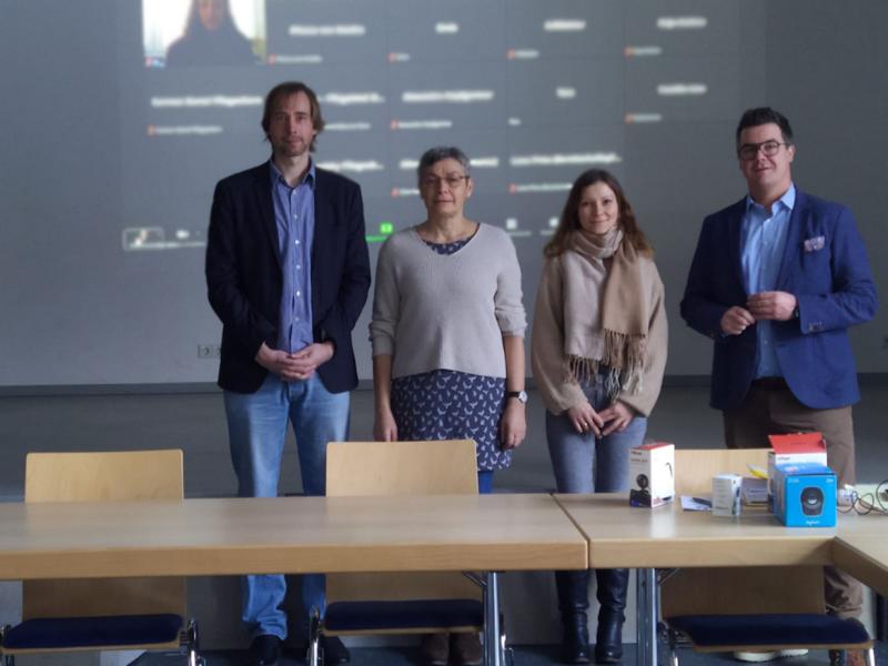 Pflegeeltern und Fachkräfte zu neusten Regelungen geschult