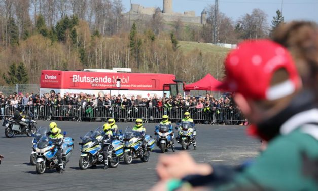 “Anlassen” am Nürburgring: Polizei Rheinland-Pfalz gibt Sicherheitstipps rund ums Motorrad – LKA mit zahlreichen Angeboten