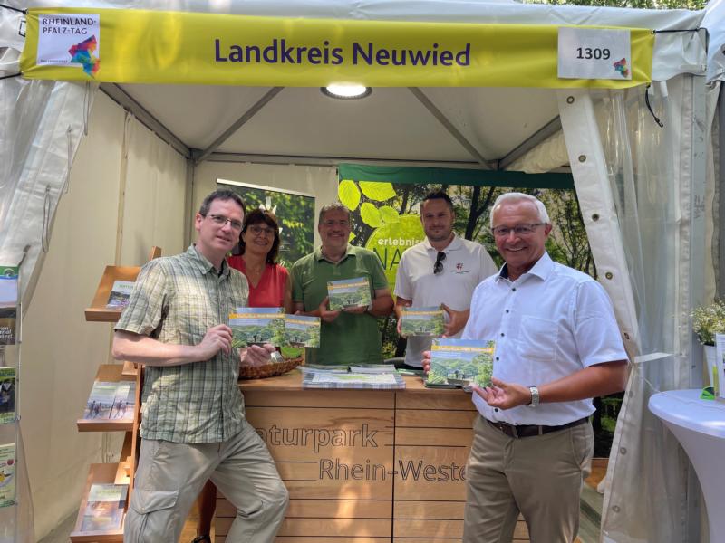 Neue Tourismusbroschüre gibt Tipps für besondere Fernsichten