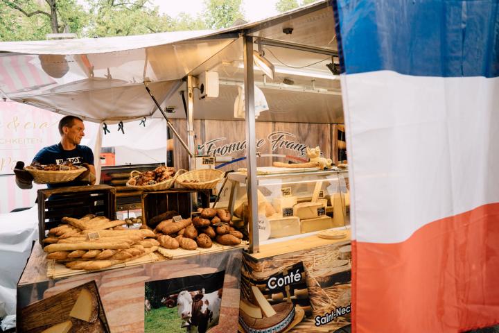 Französischer Markt lockt mit besonderem Flair