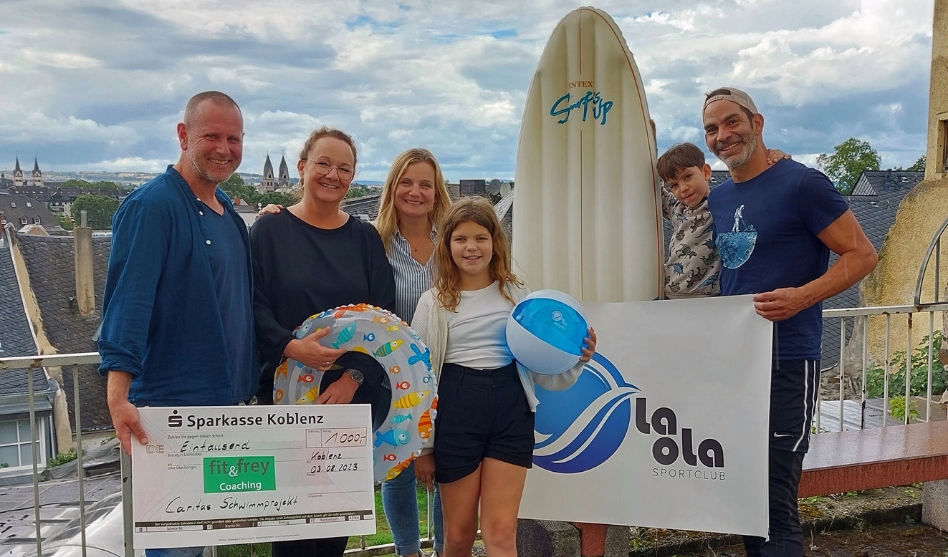 Pilgernd Gutes tun – Koblenzer sammelt auf dem Jakobsweg 1.000 Euro für Caritas-Kinderschwimmprojekt