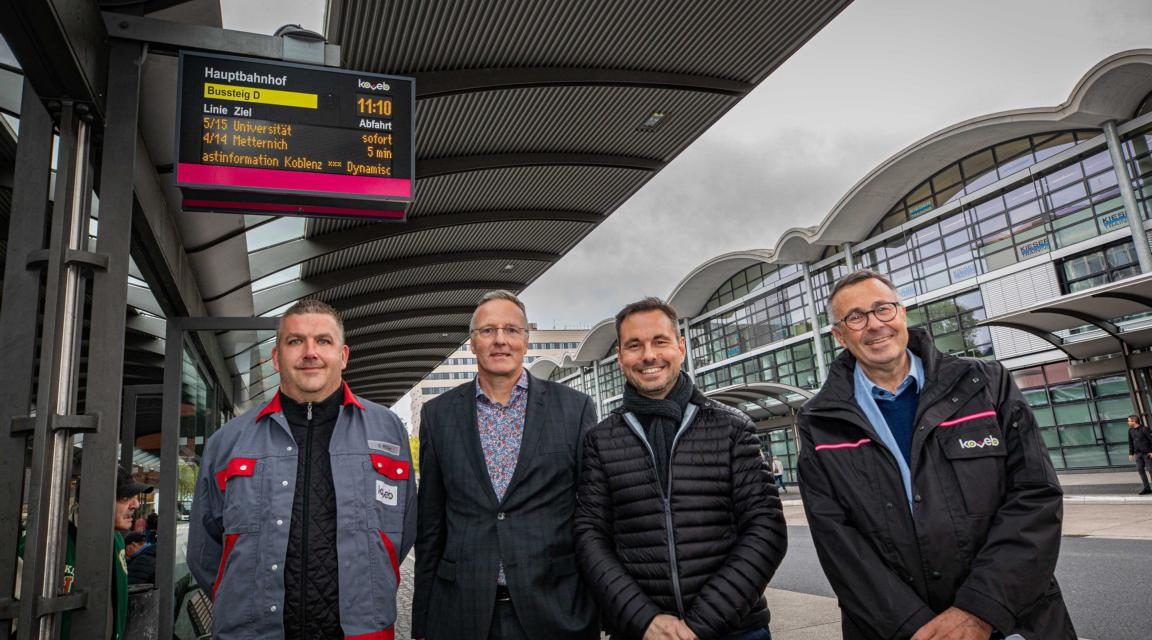 Digitalisierung im Koblenzer Busverkehr: Ausbau moderner DFI-Anzeiger mit Echtzeitdaten geht jetzt zügig voran