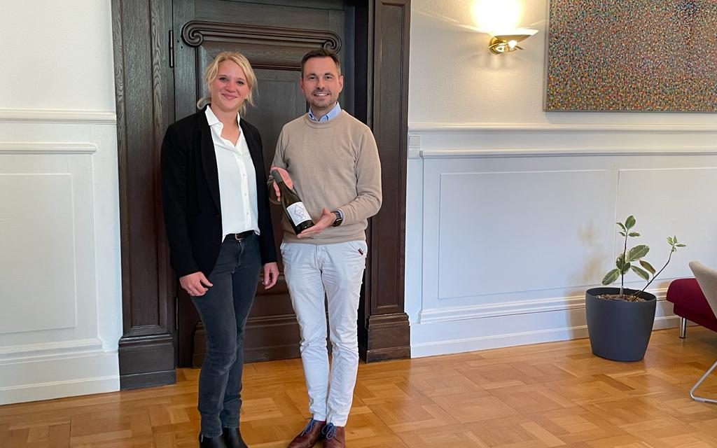 OB David Langner erhät Koblenz Cuvée 2022