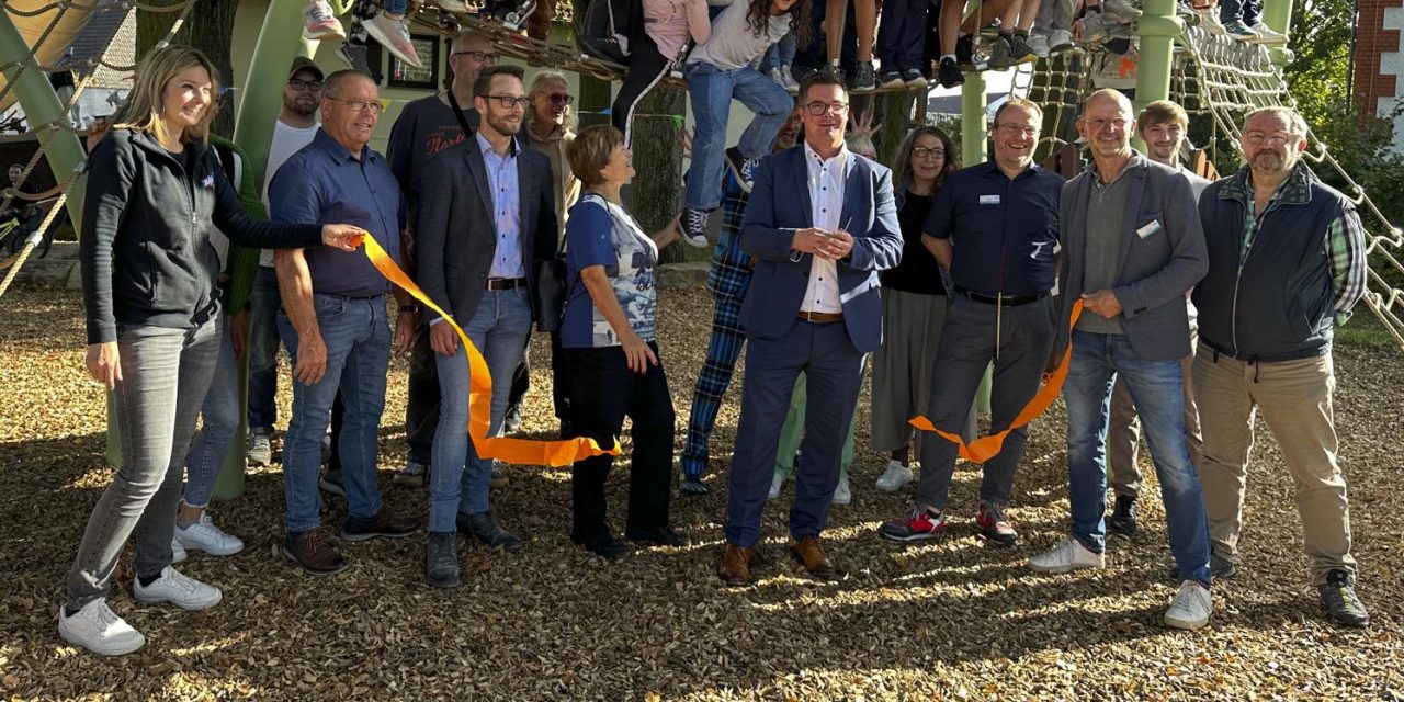 Neuer Spielplatz in Feldkirchen ist eröffnet