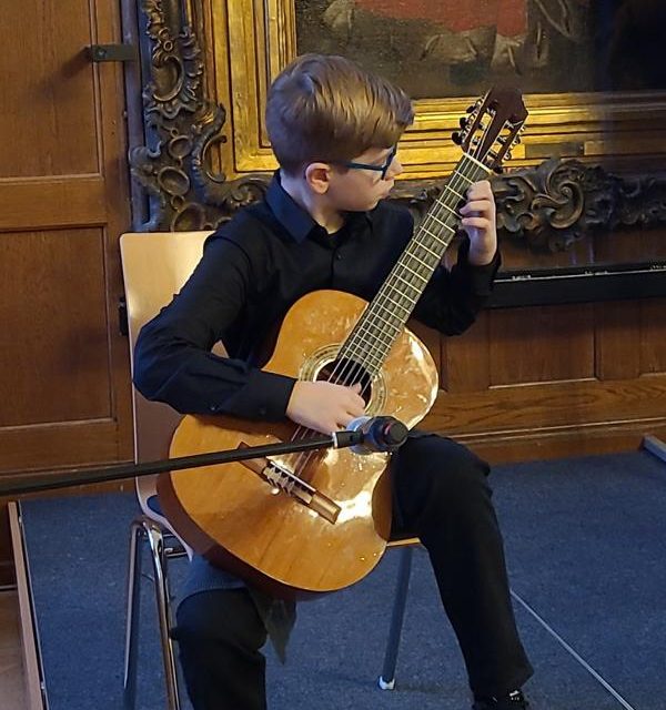 Lukas Hazzan als Preisträger im Wettbewerb Jüchen