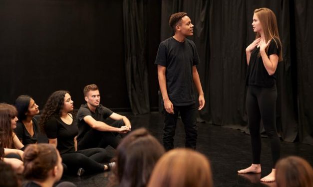 Jugend-Theaterprojekt „Was mich bewegt – hier spielst DU die Hauptrolle“