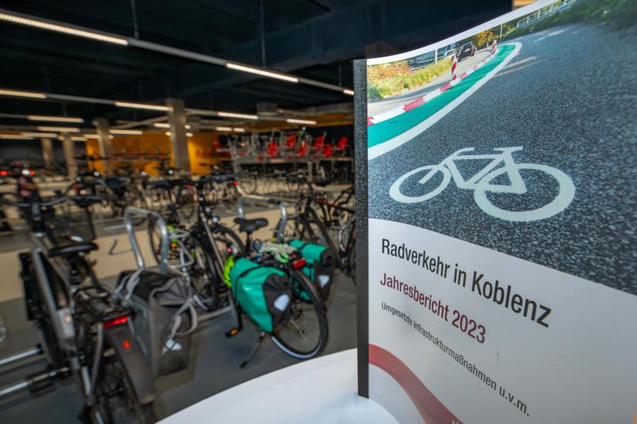 Stadtverwaltung veröffentlicht Jahresbericht zum Radverkehr 2023 und gibt Ausblick auf 2024