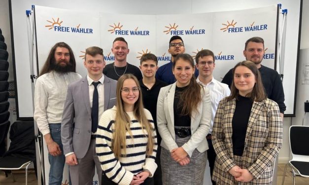Junge Freie Wähler Rheinland-Pfalz halten erfolgreichen Gründungsparteitag in Koblenz ab