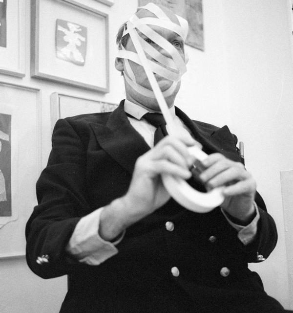 Wolfgang Träger „The Fluxus Family. Portraits and Performances“