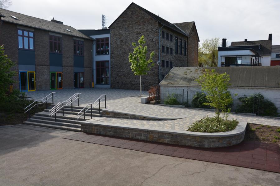 Neugestaltung des Schulhofs der Grundschule Horchheim