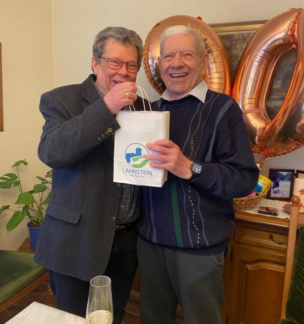 Stadt Lahnstein gratuliert zum 90. Geburtstag