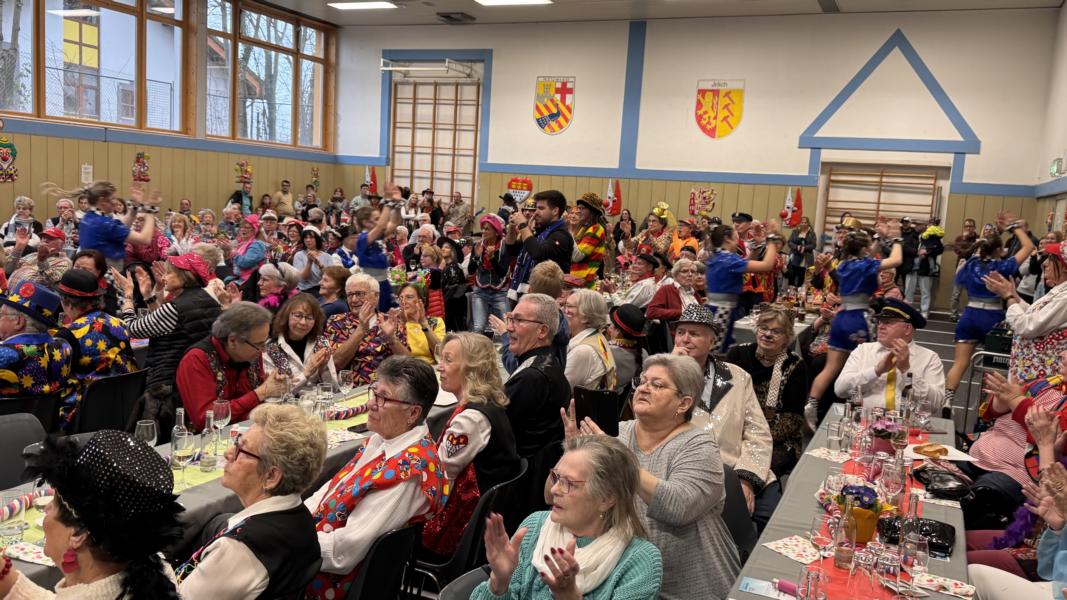 PM 200 Senioren feierten ausgelassen städtischen Karneval 60 Plus