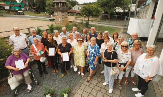Lernpaten geben benachteiligten Kindern Rückendeckung