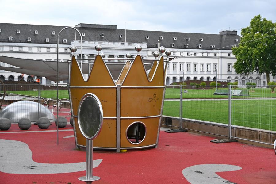 Weitere Schäden am Spielplatz vor dem Koblenzer Schloss aufgetaucht
