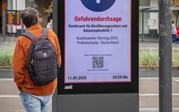 Bundesweiter Warntag 2025: Feuerwehr Koblenz bittet um Online-Feedback zu Warnmittel-Mix