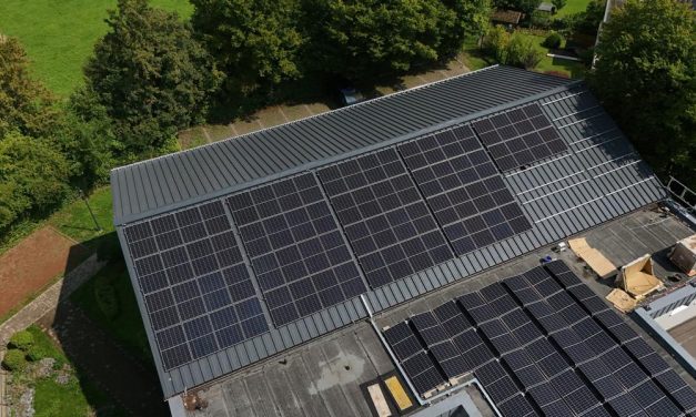 Photovoltaik-Offensive auf Koblenzer Schuldächern gestartet