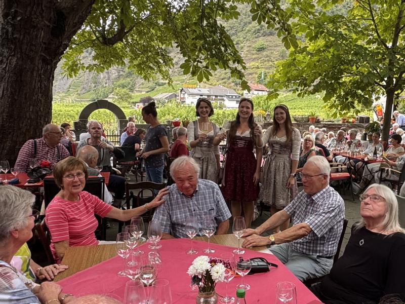 Weinfahrten boten Genuss für 360 Senioren