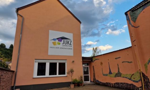 Infoveranstaltung zum Thema Steuerpflichtige Beschäftigung im JUKZ Lahnstein