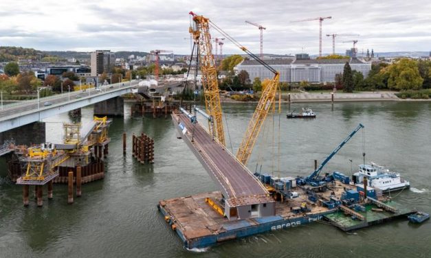 Neubau der Pfaffendorfer Brücke: Einhub der Stahlbauteile für 2025 abgeschlossen – Arbeiten für neue Anbindungen laufen weiter