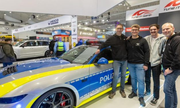 Höhepunkt auf der Motorsport-Messe Essen – Fiege präsentiert exklusiven Steeda-Umbau am „Tune It! „Safe!“ – Stand