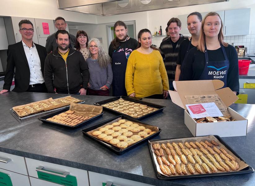 KiJub und Foodtrailer-Team machen vhs-Küche zur Weihnachtsbäckerei