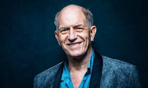 Kulturehrennadel 2025: Stadt Koblenz ehrt drei langjährige Kulturschaffende