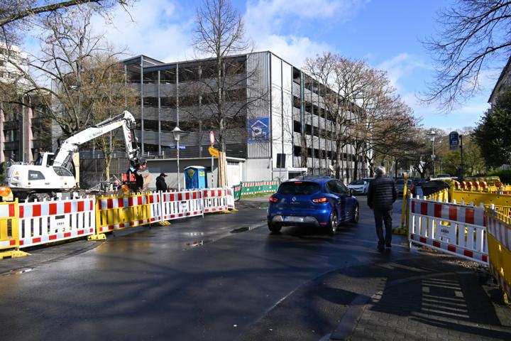 Vollsperrung an der Kreuzung Südallee/Ludwigstraße wegen Bauarbeiten