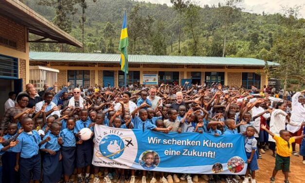 Bildung schafft Perspektiven: Schulprojekt der VR Bank RheinAhrEifel in Ruanda eröffnet