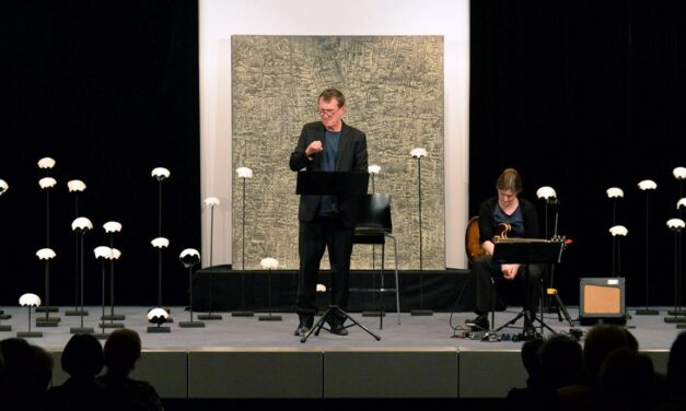 „Was ist die Welt“ – Ein Abend über Leben, Liebe und den Krieg