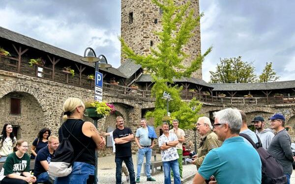 Lahnstein feiert den Welterbetag mit Wein, Verbrechen und Witz