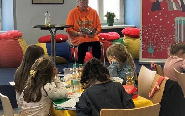 Kinder erleben Literatur live