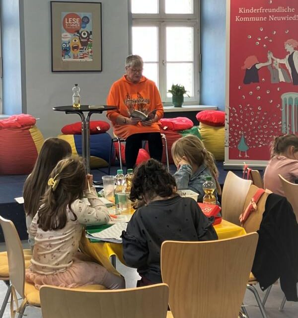 Kinder erleben Literatur live