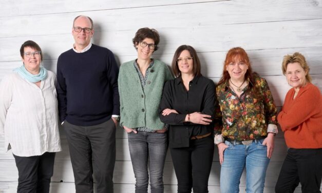 Umgang mit digitalen Medien beschäftigt Familien 