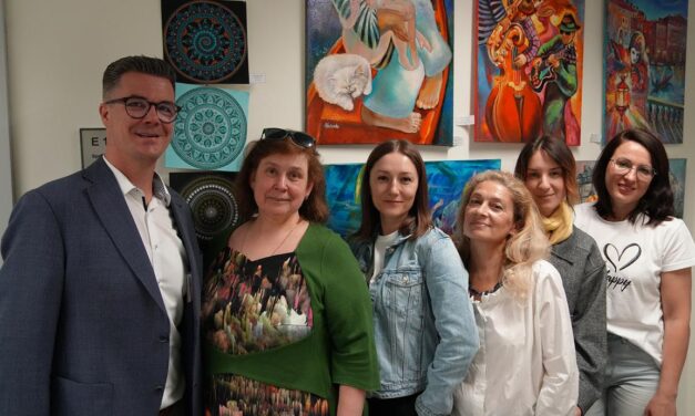 Kunst, die Brücken baut und Hoffnung spendet