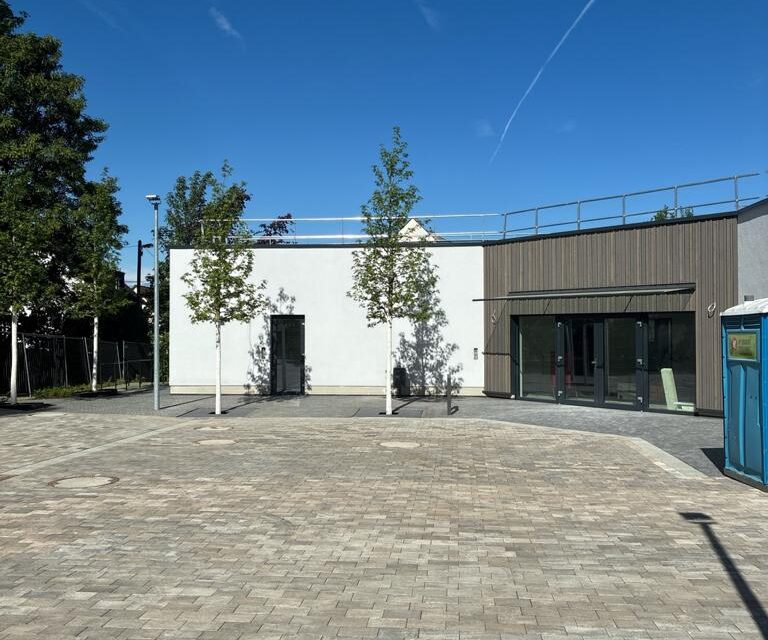 Dorfgemeinschaftshaus Arenberg-Immendorf: Innenausbau und Außenanlagen befindet sich auf der Zielgeraden