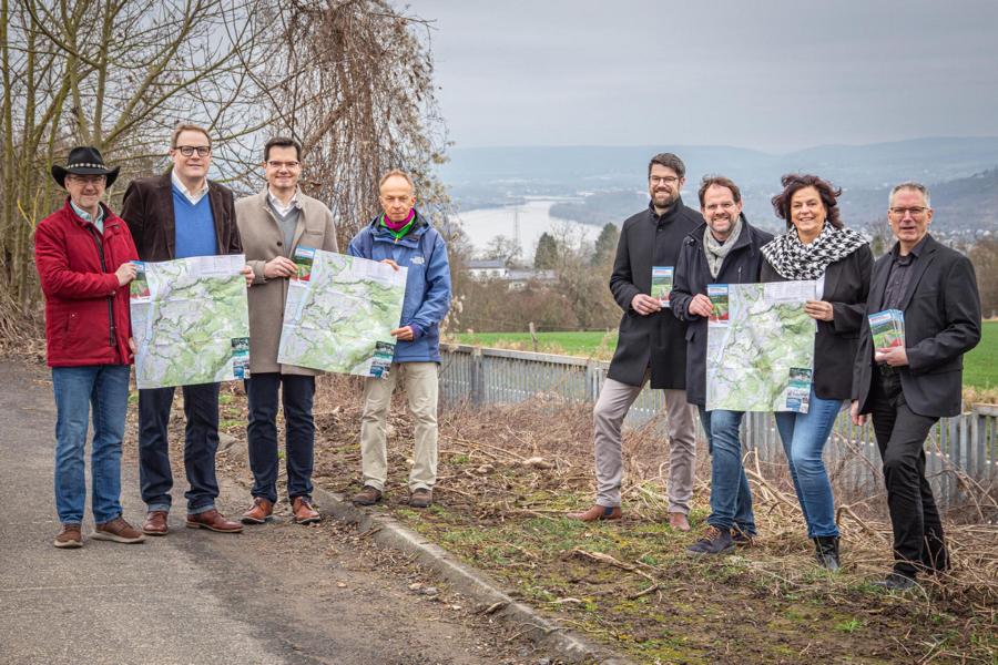 Koblenz zu Fuß entdecken: Wanderkarte für die rechte Rheinseite in neuer Auflage erhältlich