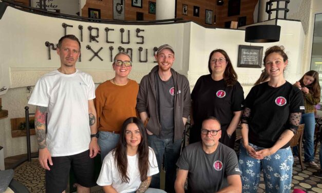 Erfolgreiche Premiere der Teenie-Party